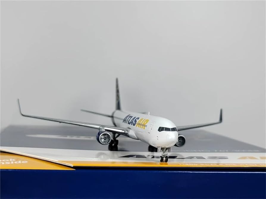 Amazon.com: GeminiJets Atlas AIR for Boeing B767-300ER